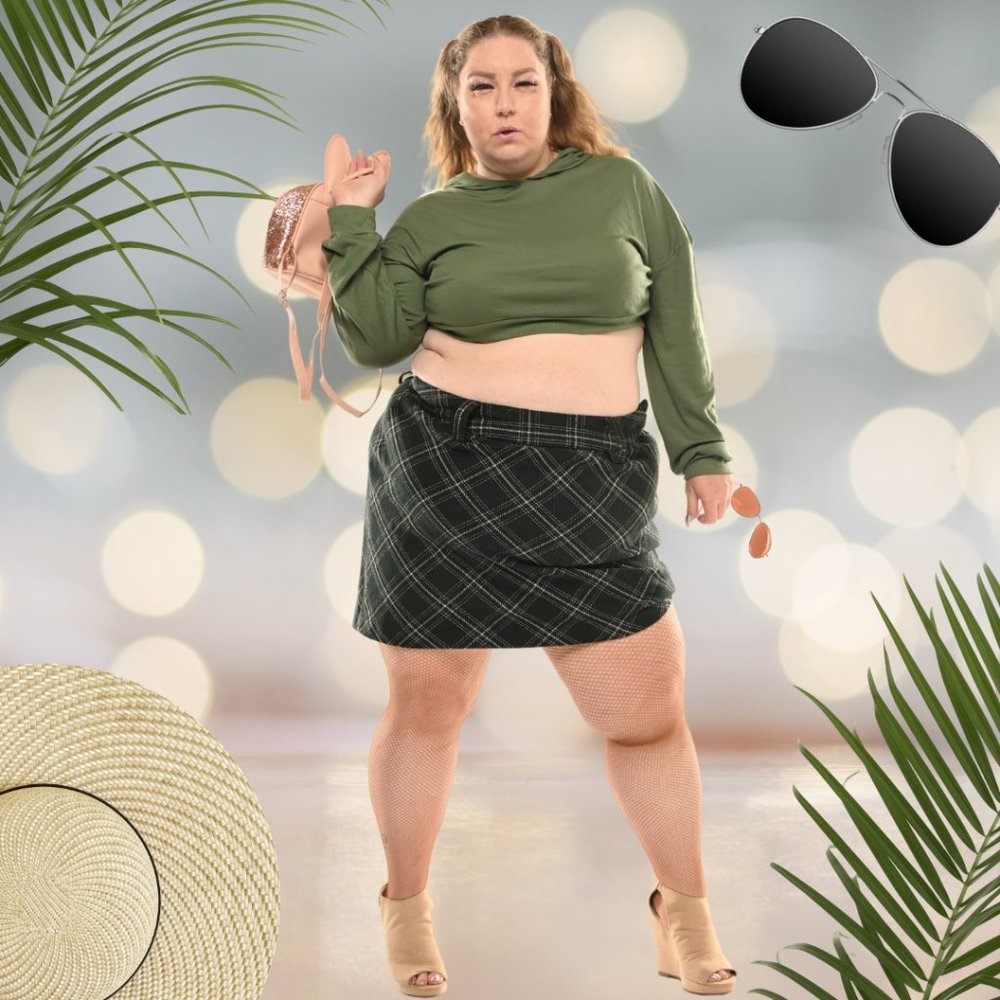 ✅ PLUS SIZE OUTFIT Long Sleeve Crop Hoodie, Plaid Venezia Corduroy Skirt
